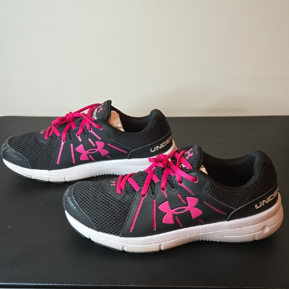 Under Armour Black Sneakers with Pink Highlights - Picture 4 of 8